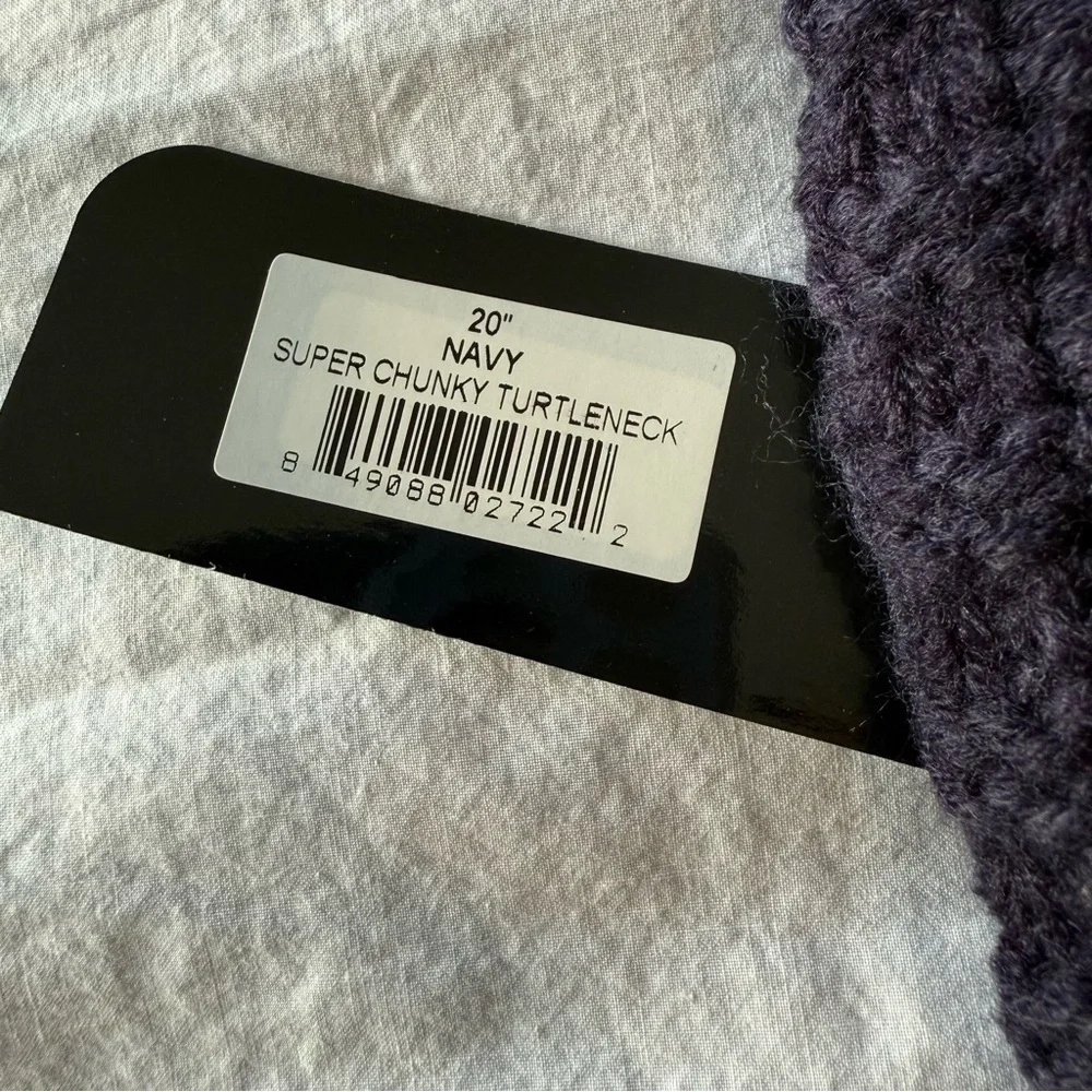 Fab Dog Navy Cable Knit Turtleneck Sweater, NWT, Size 20”